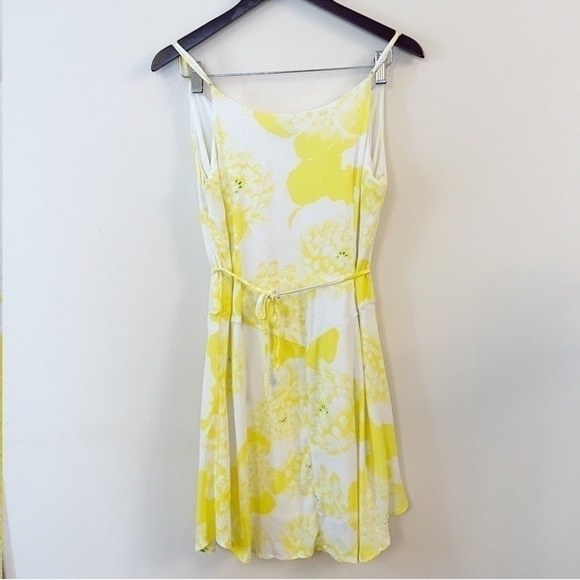 Cupcakes & Cashmere Dayen Yellow Floral Print Tie Waist Sleeveless Dress Size M - Picture 5 of 9